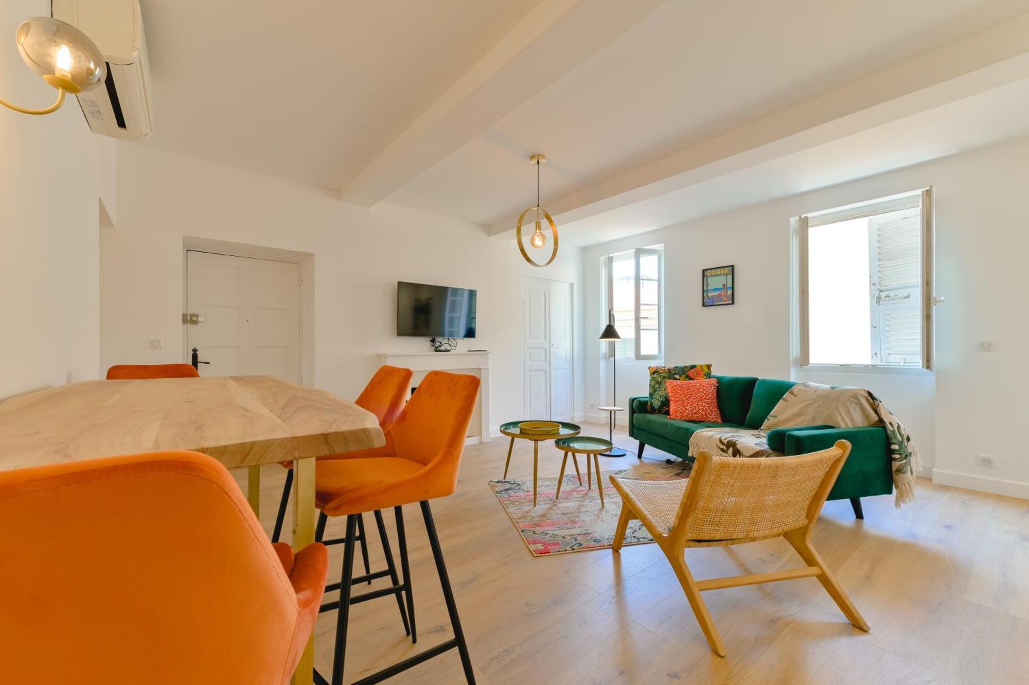 Apartment Chic & Chaleureux - Coeur De Ajaccio (Corsica)